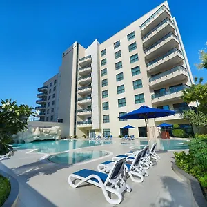Park Dubai, An Edge By Rotana Appart hôtel