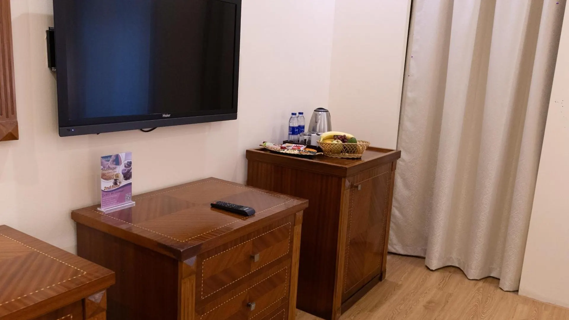 Vendome Plaza Hotel Dubai 3*,